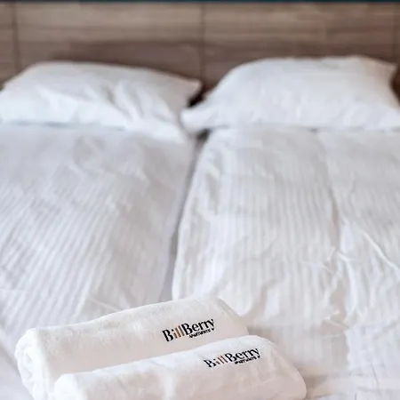 דירה Yacht Park Marina View - Billberry גדינייה