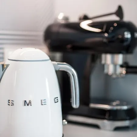 Yacht Park Marina View - Billberry דירה