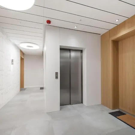 דירה Yacht Park Marina View - Billberry גדינייה